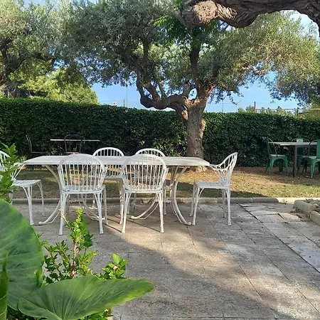 In Isabel Altafulla